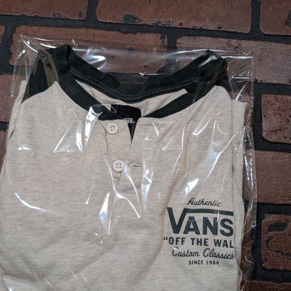 Vans Men's Off-White‎ and Dark Green Long Sleeve Tee - Picture 11 of 11